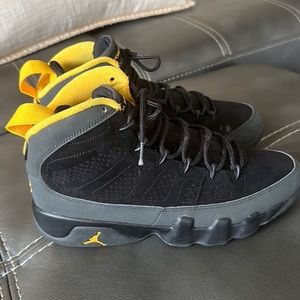 Air Jordan 9 retro